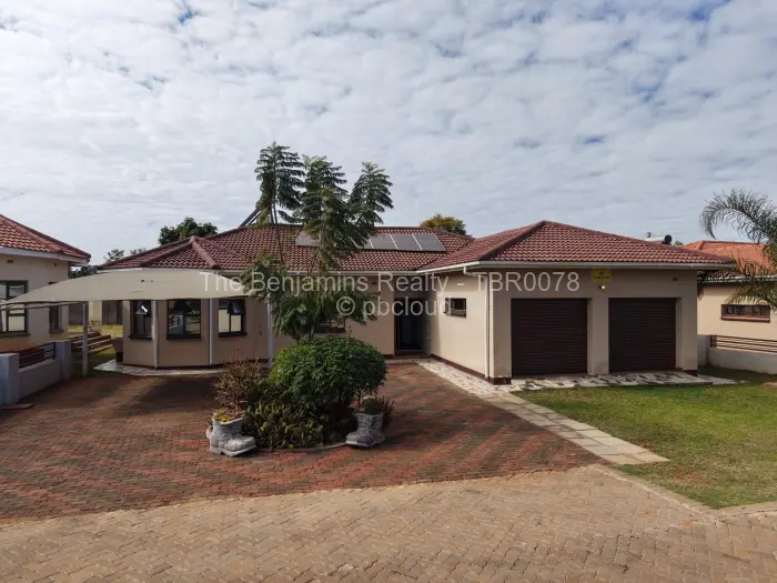 Townhouse/Complex/Cluster for Sale in Hogerty Hill, Harare