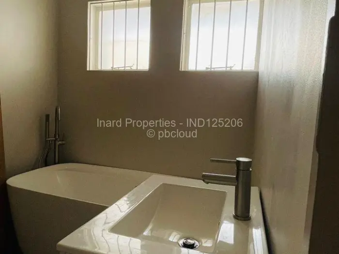 Townhouse/Complex/Cluster to Rent in Mount Pleasant