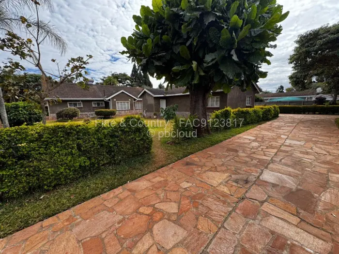 Townhouse/Complex/Cluster to Rent in Mandara
