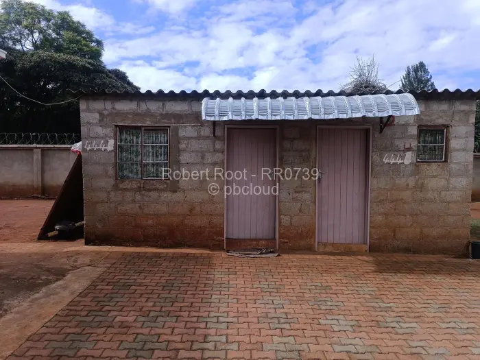 4 Bedroom House to Rent in Bluff Hill, Harare