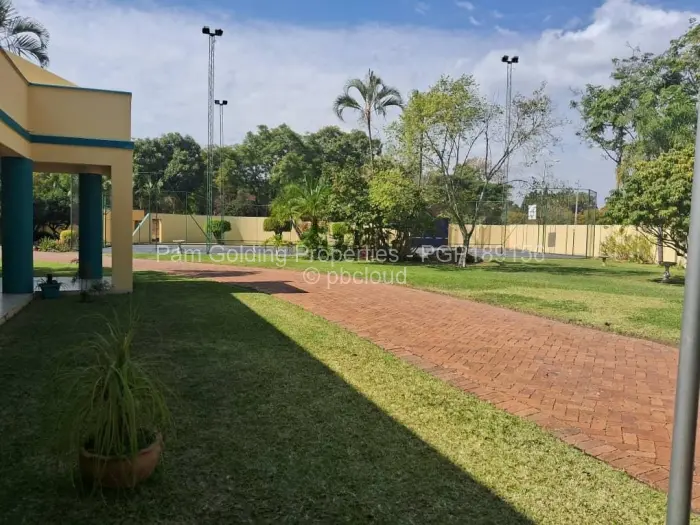 6 Bedroom House for Sale in Mount Pleasant, Harare