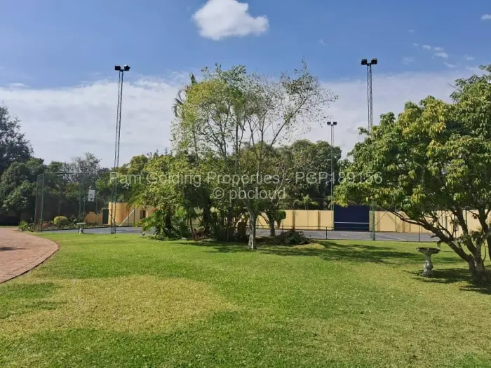 6 Bedroom House for Sale in Mount Pleasant, Harare