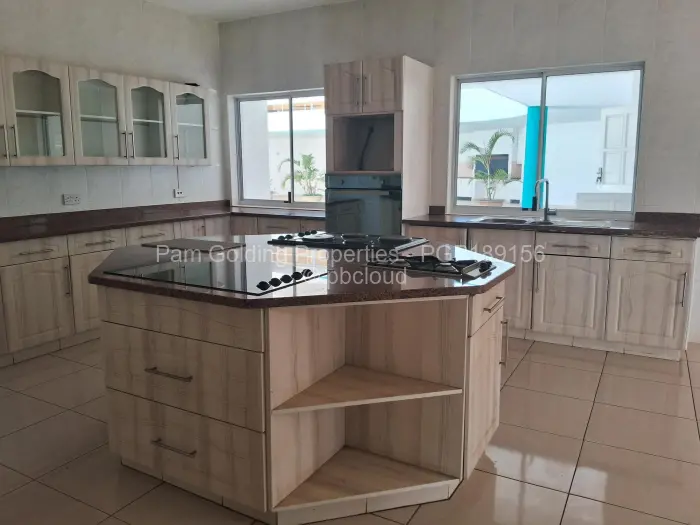 6 Bedroom House for Sale in Mount Pleasant, Harare