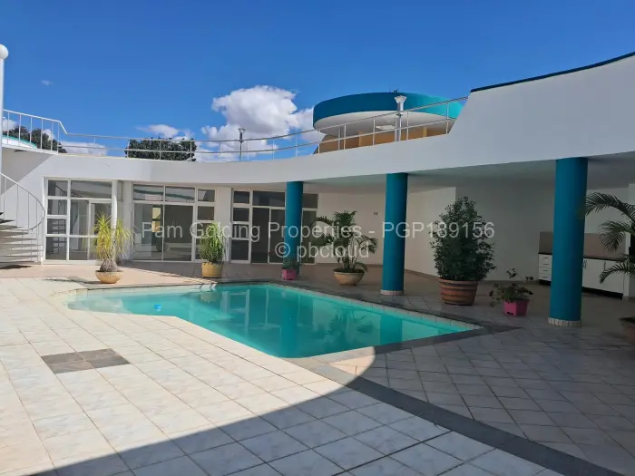 6 Bedroom House for Sale in Mount Pleasant, Harare