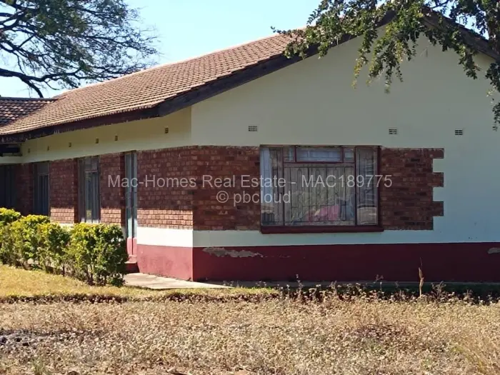 4 Bedroom House for Sale in Kwekwe, Kwekwe