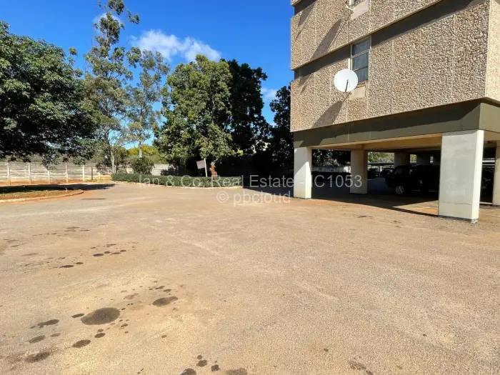 Flat/Apartment to Rent in Ascot, Bulawayo