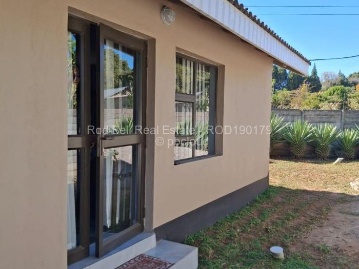 1 Bedroom Cottage/Garden Flat to Rent in Athlone, Harare