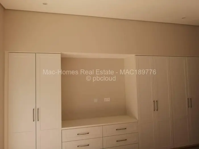 Townhouse/Cluster for Sale in Mount Pleasant, Harare