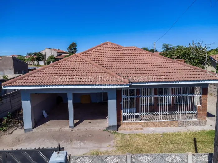 3 Bedroom House for Sale in Mainway Meadows, Harare