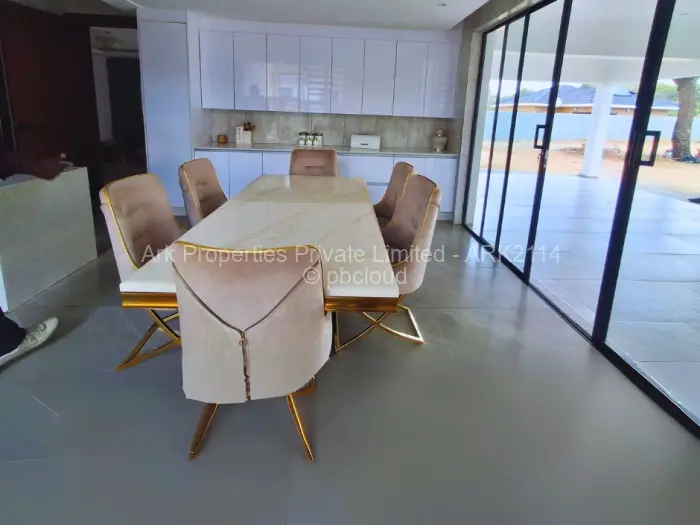 6 Bedroom House for Sale in Arlington, Harare