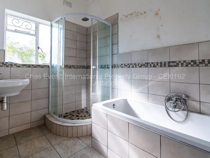 4 Bedroom House for Sale in Famona, Bulawayo