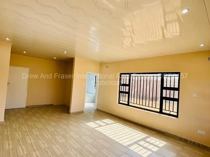 4 Bedroom House to Rent in Ridgeview