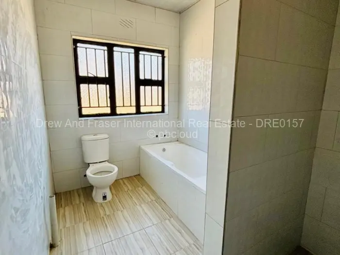 4 Bedroom House to Rent in Ridgeview