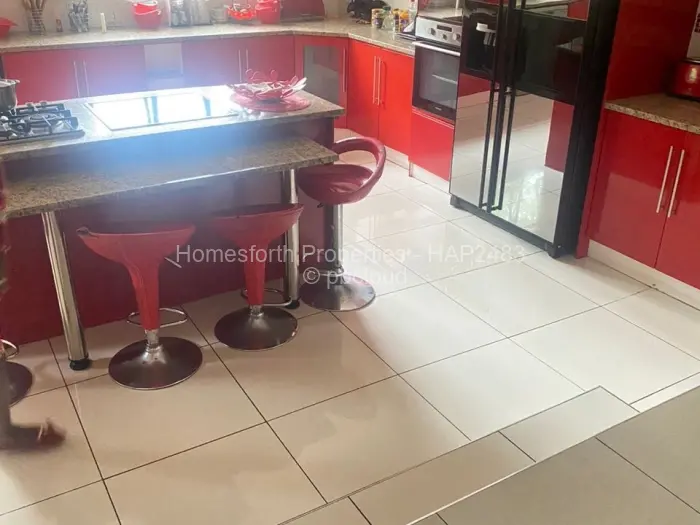 5 Bedroom House for Sale in Monavale, Harare