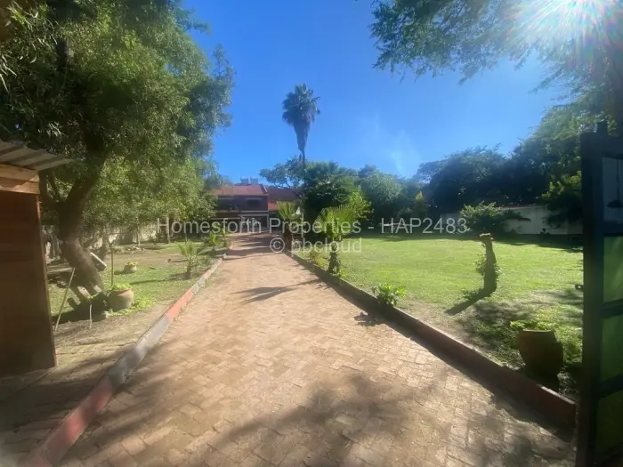 5 Bedroom House for Sale in Monavale, Harare