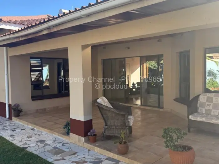 Townhouse/Cluster for Sale in Borrowdale, Harare