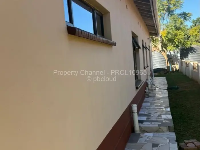 Townhouse/Cluster for Sale in Borrowdale, Harare