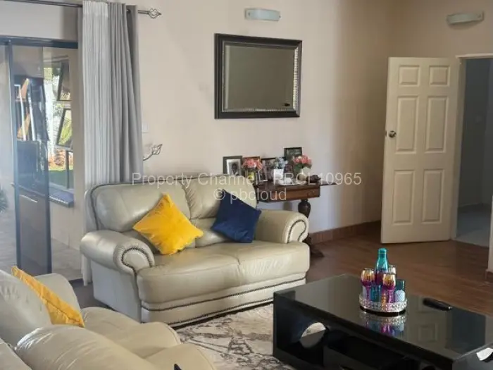 Townhouse/Cluster for Sale in Borrowdale, Harare