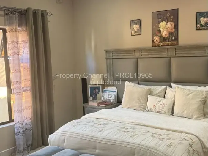 Townhouse/Cluster for Sale in Borrowdale, Harare