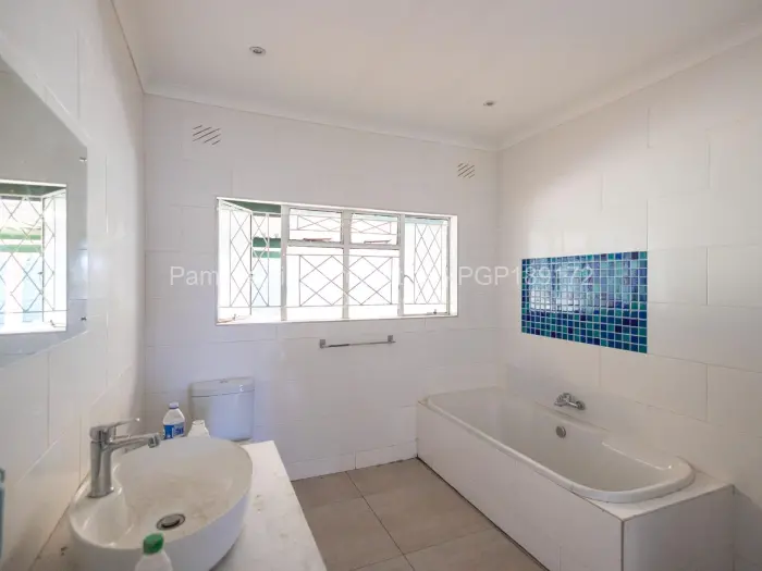 4 Bedroom House for Sale in Highlands, Harare
