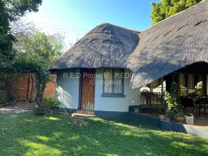 4 Bedroom House for Sale in Matsheumhlope, Bulawayo