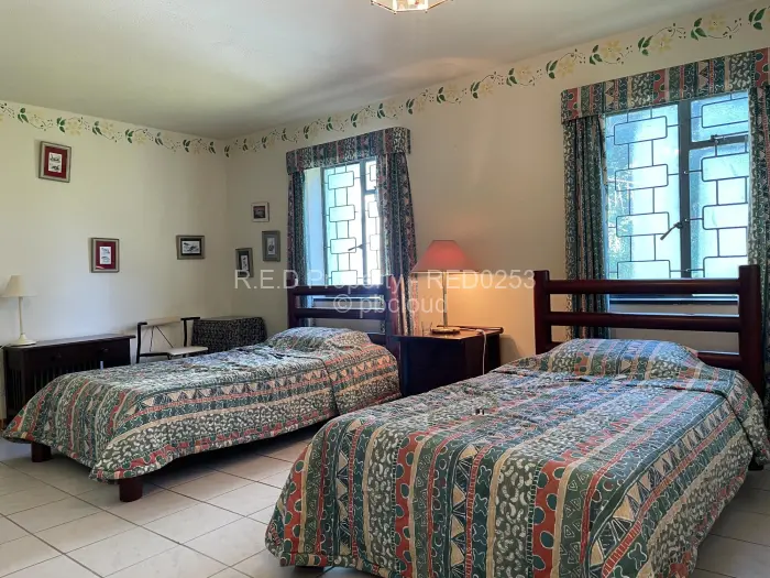 4 Bedroom House for Sale in Matsheumhlope, Bulawayo