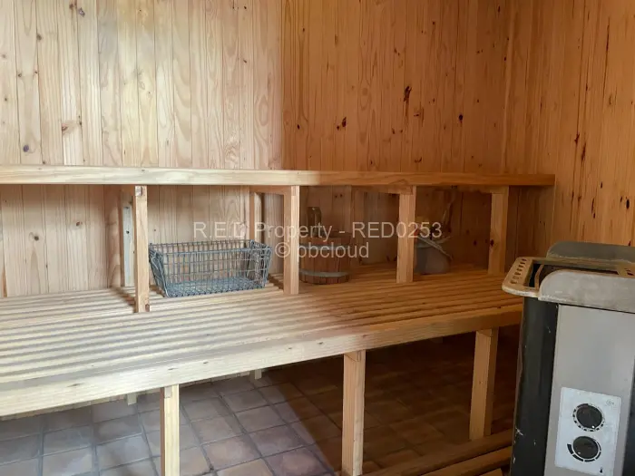 4 Bedroom House for Sale in Matsheumhlope, Bulawayo