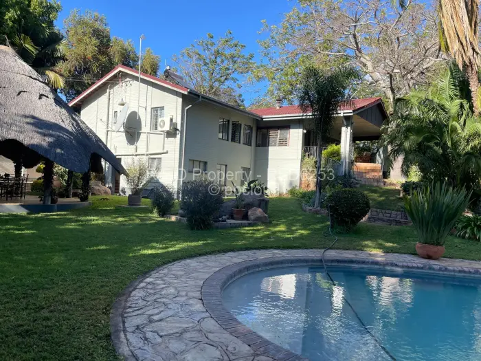 4 Bedroom House for Sale in Matsheumhlope, Bulawayo
