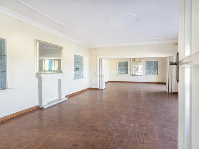 6 Bedroom House for Sale in Mount Pleasant, Harare