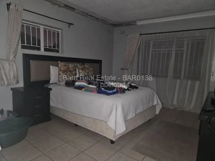 3 Bedroom House for Sale in Mainway Meadows, Harare