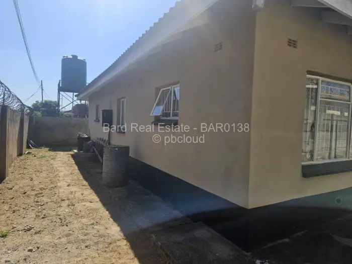 3 Bedroom House for Sale in Mainway Meadows, Harare