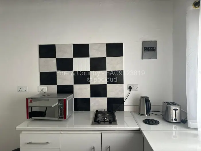 1 Bedroom Cottage/Garden Flat to Rent in Greendale