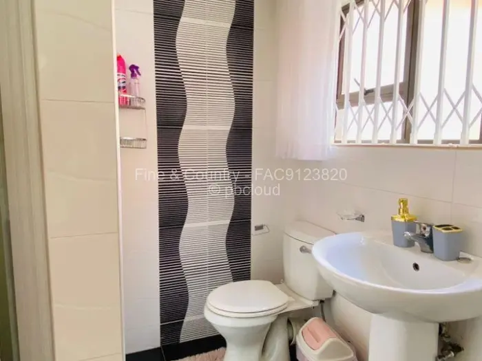 Flat/Apartment to Rent in Kambanji