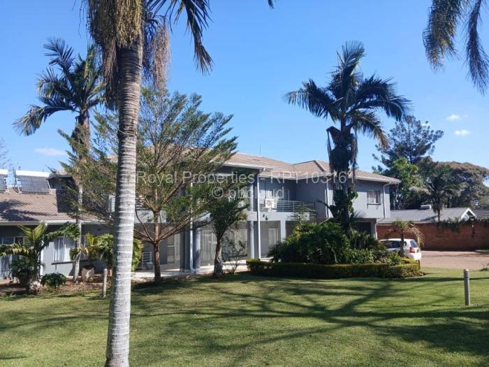 7 Bedroom House to Rent in Greystone Park, Harare