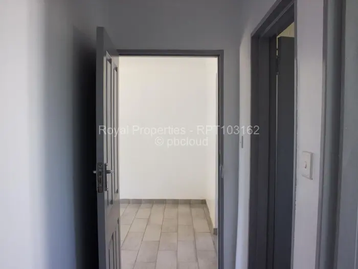 Townhouse/Cluster for Sale in Hillside Byo, Bulawayo