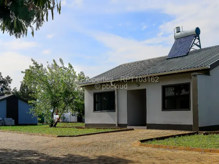 Townhouse/Cluster for Sale in Hillside Byo, Bulawayo
