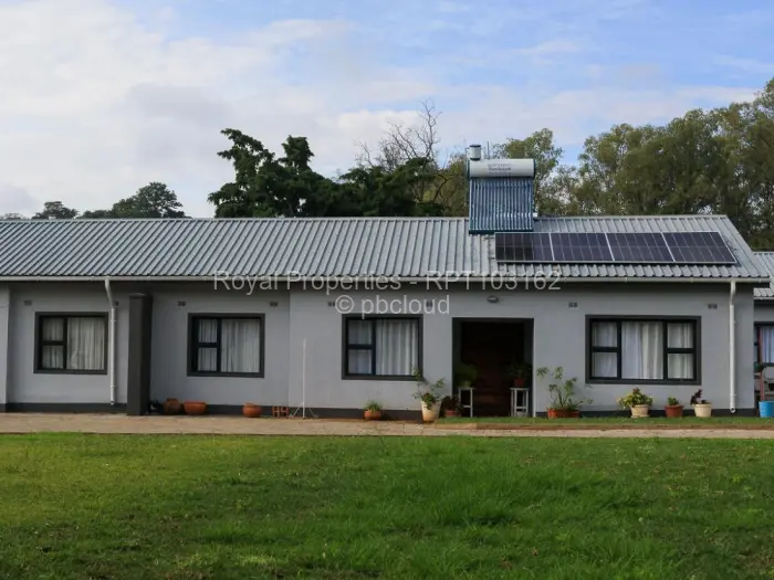 Townhouse/Cluster for Sale in Hillside Byo, Bulawayo