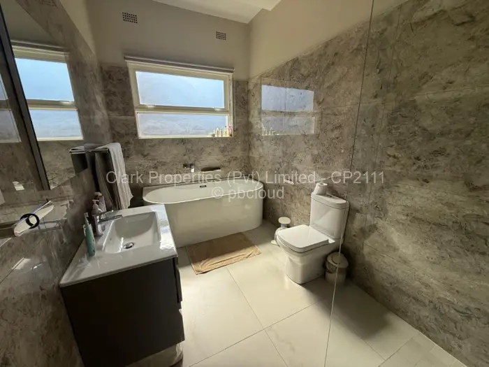 Townhouse/Complex/Cluster to Rent in Highlands