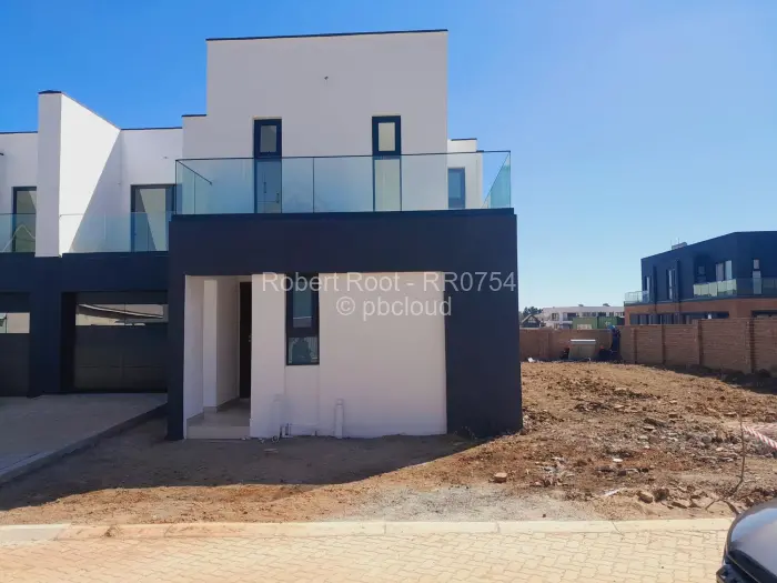 4 Bedroom Cottage/Garden Flat to Rent in Borrowdale