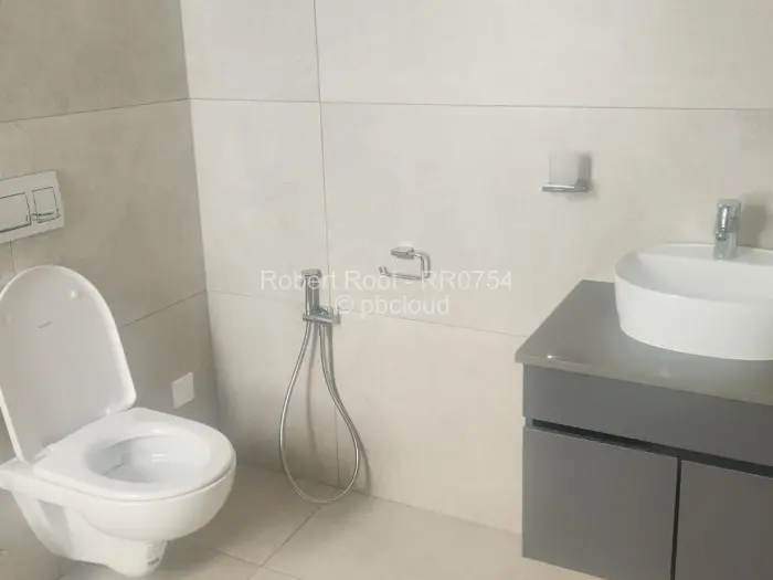 4 Bedroom Cottage/Garden Flat to Rent in Borrowdale