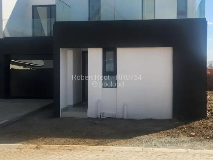 4 Bedroom Cottage/Garden Flat to Rent in Borrowdale