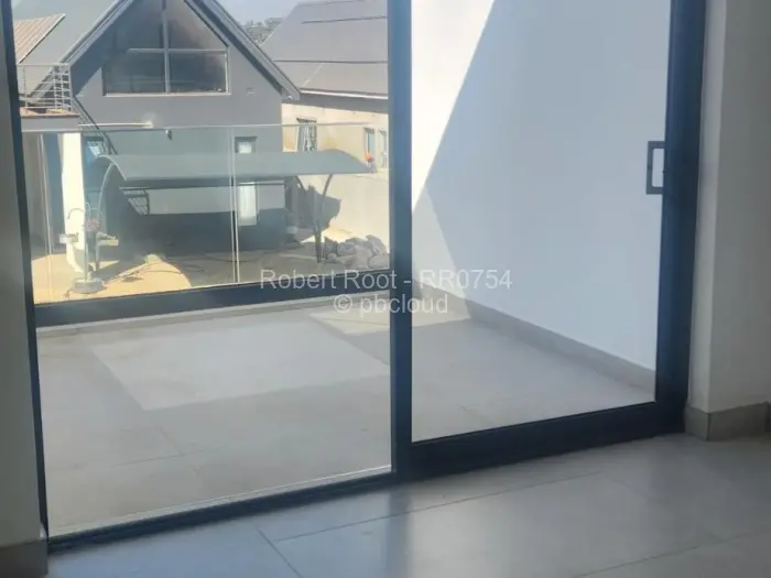 4 Bedroom Cottage/Garden Flat to Rent in Borrowdale