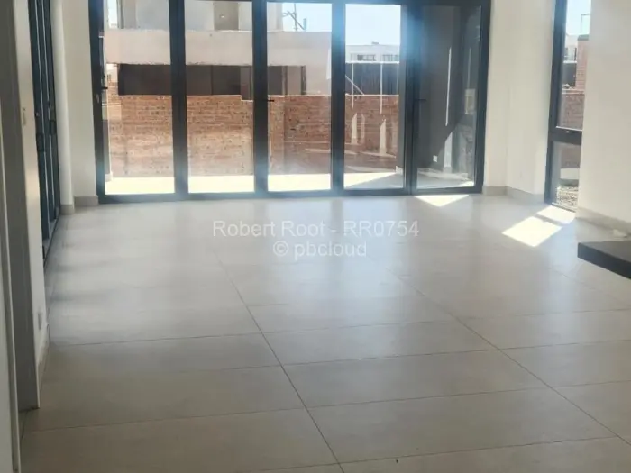 4 Bedroom Cottage/Garden Flat to Rent in Borrowdale