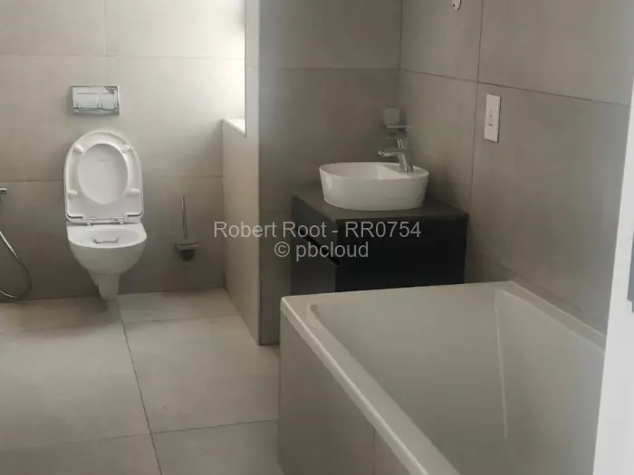 4 Bedroom Cottage/Garden Flat to Rent in Borrowdale