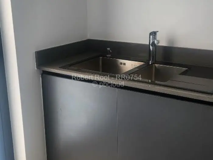 4 Bedroom Cottage/Garden Flat to Rent in Borrowdale