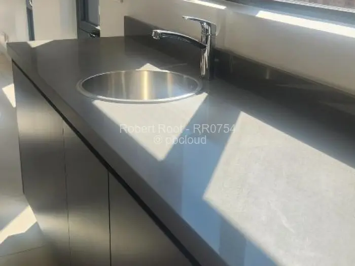 4 Bedroom Cottage/Garden Flat to Rent in Borrowdale