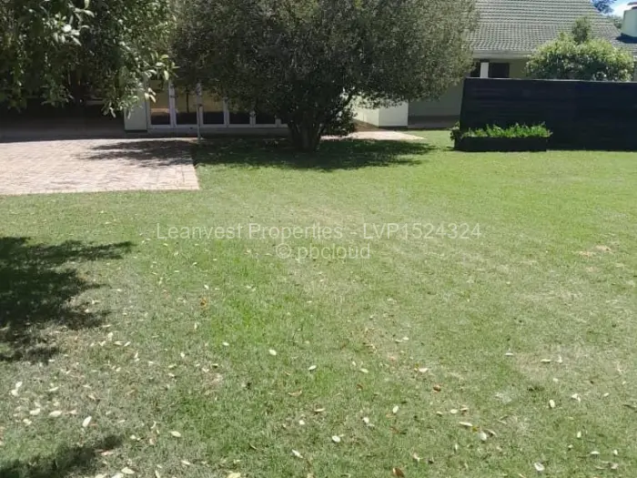 5 Bedroom House for Sale in Alexandra Park, Harare