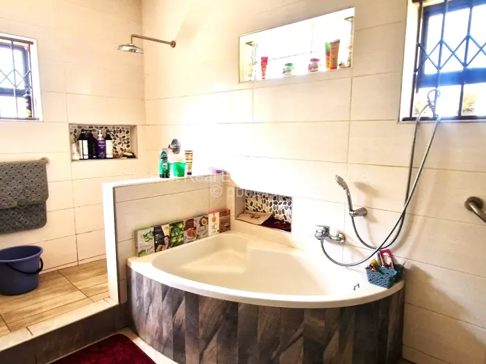 4 Bedroom House for Sale in Belvedere, Harare