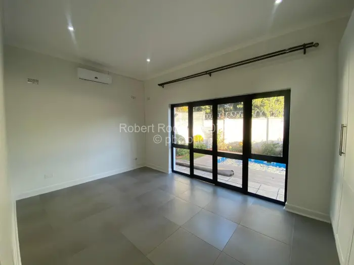 Townhouse/Complex/Cluster to Rent in Kensington, Harare