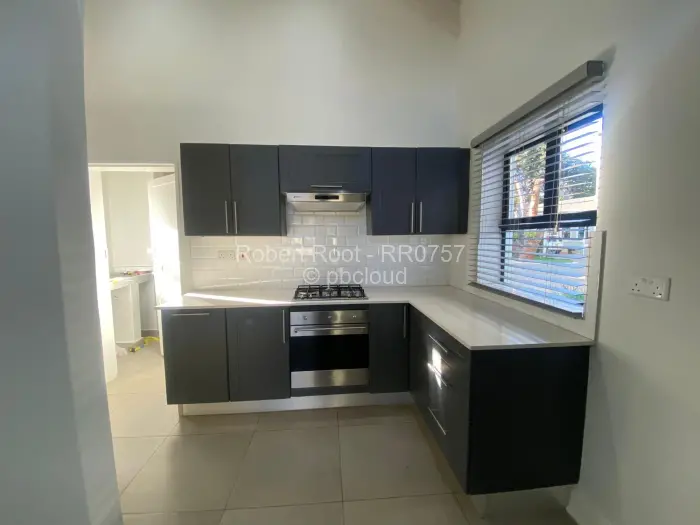 Townhouse/Complex/Cluster to Rent in Kensington, Harare